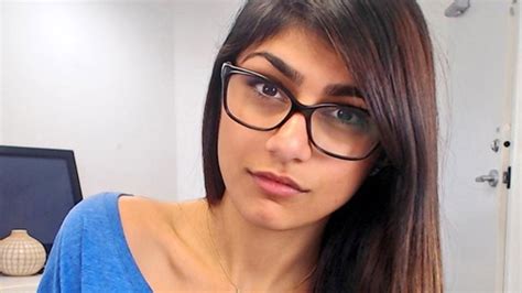 Porn star Mia Khalifa auctions off glasses for Beirut explosion 